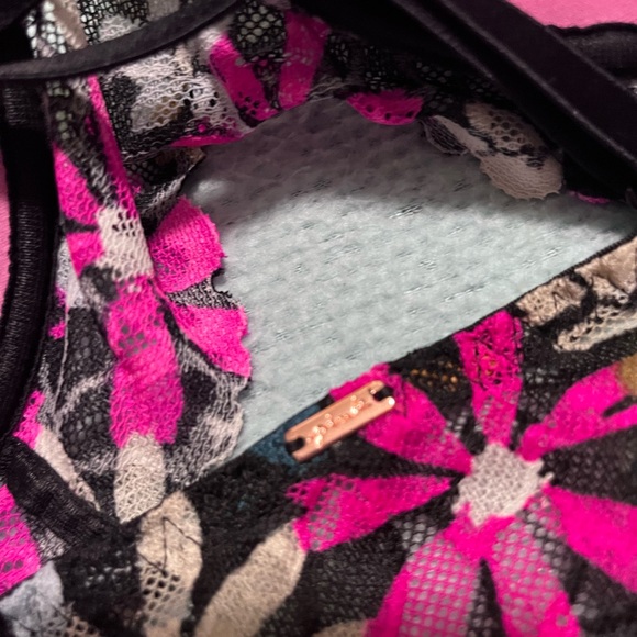 PINK Bralette - Picture 3 of 3